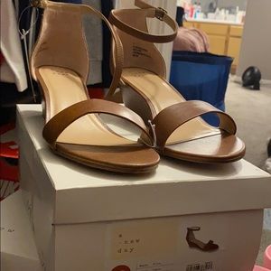 Wedges Tan size 10